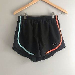 NIKE RUNNING SHORTS!
